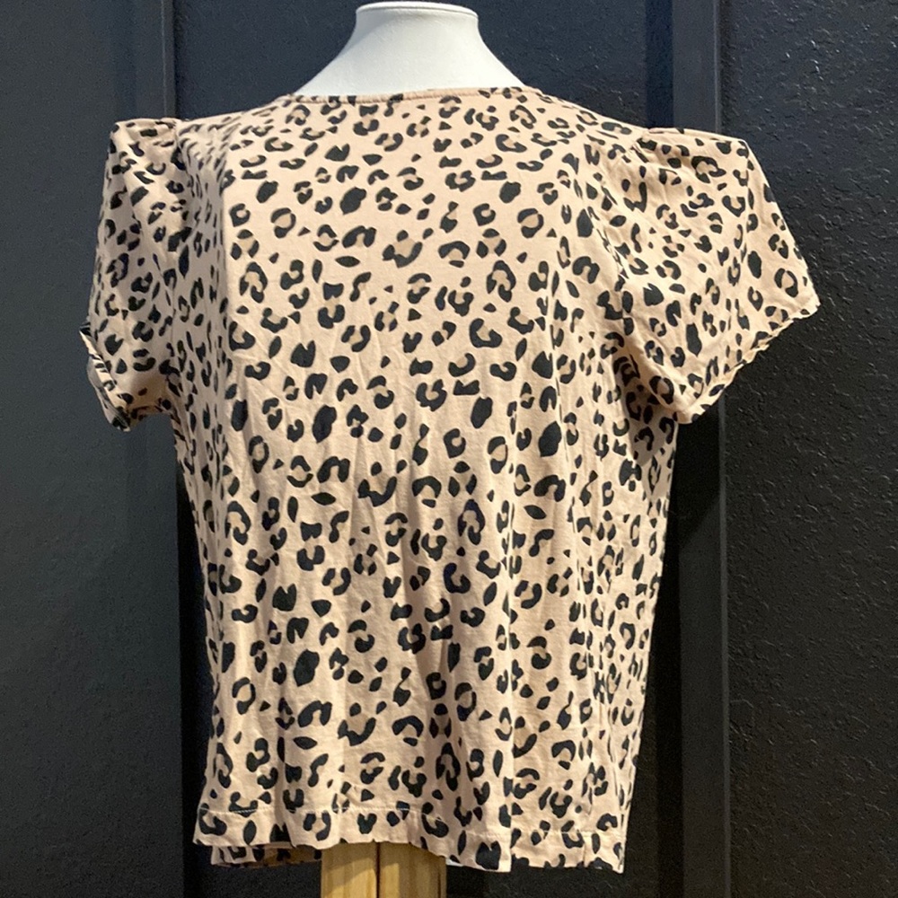 J crew leopard print top. Good condition. Very comfortable